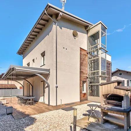 Family With Pool And Amazing Panoramic Penthouse