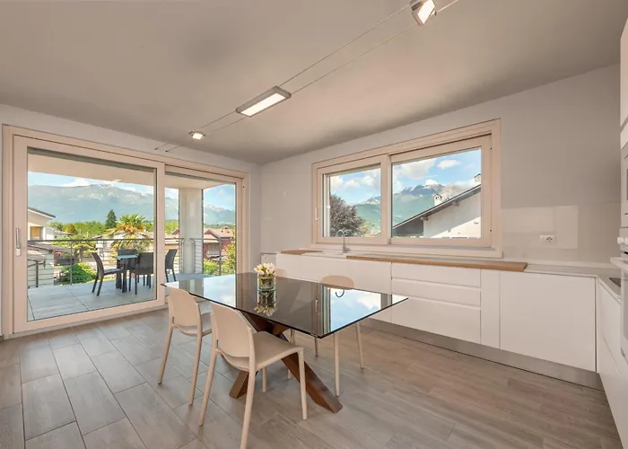 Family With Pool And Amazing Panoramic Penthouse * Colico