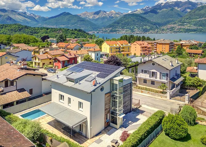 Family With Pool And Amazing Panoramic Penthouse * Colico