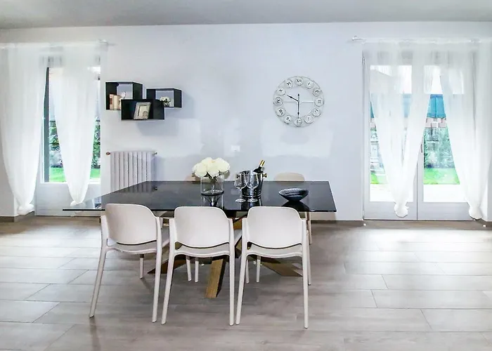 Family With Pool And Amazing Panoramic Penthouse *