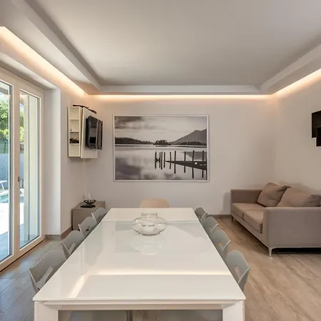 Family With Pool And Amazing Panoramic Penthouse Vakantiehuis Colico